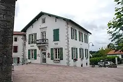 The town hall of Briscous