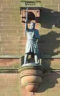 Bruce statue, Town hall