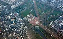 Aerial view – the garden lies behind the palace, with St James's Park to the front and Green Park to the right
