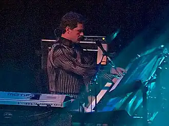 Taylor in 2005, performing with Dave Matthews Band