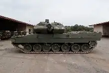 Side view with turret rotated 90º.
