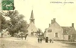 An old postcard view of the church of Saint-Martin, in Touchay, circa. 1900