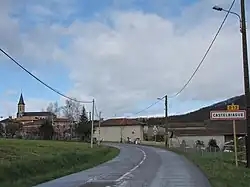 The road into Castelbiague