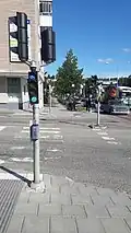 Light-controlled bicycle passage (traffic lights determine who has to yield)