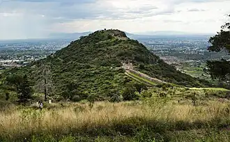 View of the hill of Texcotzingo and the ruins built on it.