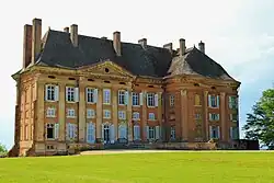 The chateau in Neublans