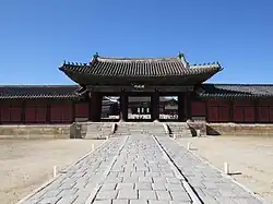 Myeongjeongmun, the entrance to the main hall of the palace