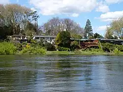 Houses on River Rd, Chartwell along the Waikato River