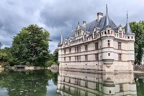Château d'Azay-le-Rideau (Loire, France), 1518-1527[163]