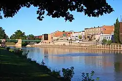 Downtown Chatham (2012) and 5th Street bridge over the Thames River