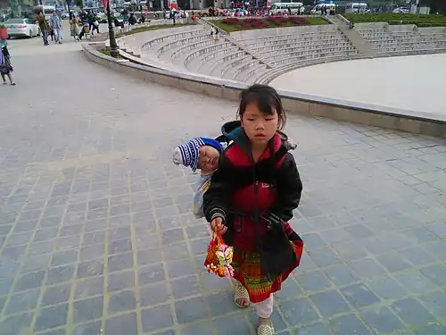 Children in Sa Pa