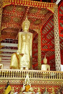Standing Buddha in the back of Wihan