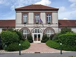 The town hall in Choisy-en-Brie