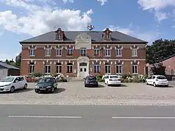 The town hall and schools of Clastres