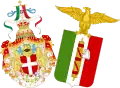 Greater coat of arms of the Kingdom of Italy flanked by the tricolour coat of arms with the fasces (1927–1929)