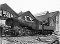 Steam locomotive NS 3414 destroyed during the war at the central workshop in Zwolle (1946)