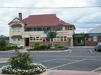 Commercial Hotel