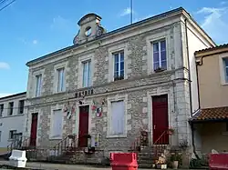 The town hall in Couthures-sur-Garonne