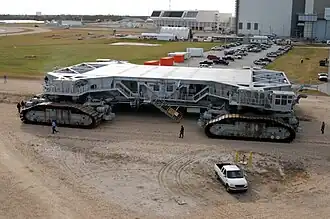 Crawler-transporter No.2 ("Franz") in a December 2004 road test after track shoe replacement