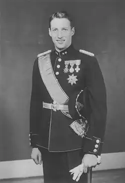 In 5.5 Metre: , Harald V of Norway