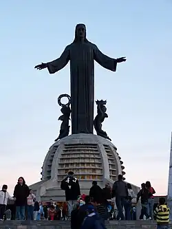 Image 9Cerro del Cubilete ("Dice Cup Hill"). At the top of the hill is the Cristo Rey (Christ the King) statue. (from Culture of Mexico)