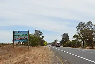 Sturt Highway passing through Cullulleraine