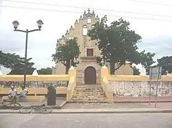 Church on main square of Cuzamá, 2013.