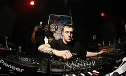 Hatcha mixing live in 2008