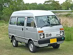 First-generation Daihatsu Atrai