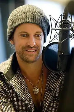 Powter in 2009