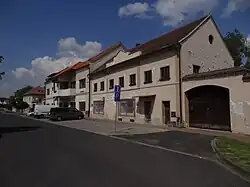 Míru Square