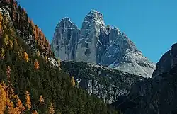 A picture of three mountain.