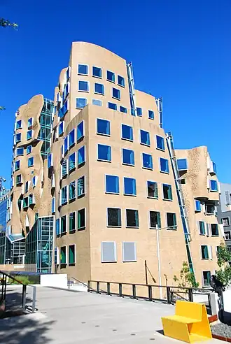 Dr Chau Chak Wing Building – Sydney (2014)