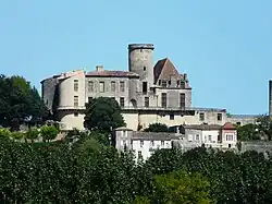 The château in Duras