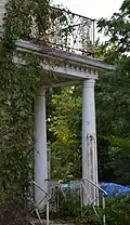 DutToit house columns