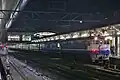 EF65 1109 coupling onto the Izumo service at Kyoto Station, March 2006