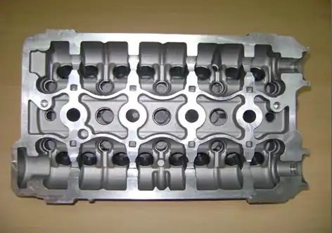 EF7 Cylinder head[14]
