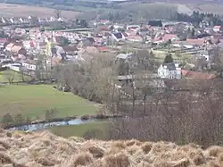 A general view of Elnes