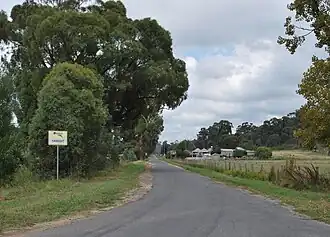 Entering Yandoit