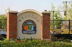 Escalon, Land of Peaches and Cream, welcome sign
