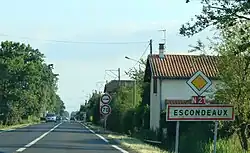 Entering the village from Rabastens-de-Bigorre