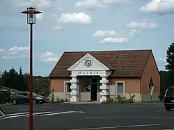 The town hall in Espinasse-Vozelle