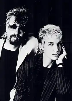 Eurythmics, featuring Dave Stewart (left) and Annie Lennox (right), in 1985.