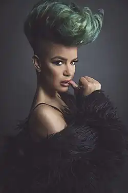 Simons in 2016