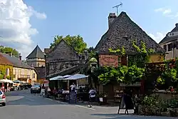 The high street in Saint-Léon-sur-Vézère