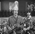 Neil Innes and not identified bassist (Fenklup, 1968)