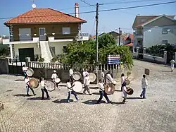 Arruada dos Zabumbas, bombos de Alpedrinha