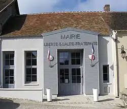 The town hall in Flagy