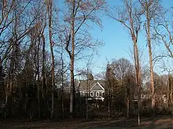 Houses along Fort Hunt Rd., seen from Fort Hunt Park