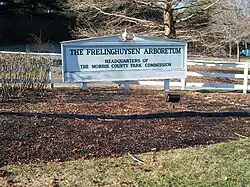 Picture of a sign saying Frelinghuysen Arboretum